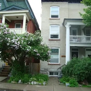 Australis Ottawa